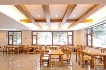 Xuegu Xuefu Lai Inn,,3 star