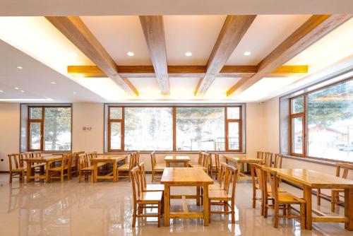 xuegu xuefu lai inn