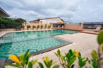 pink residence chalong