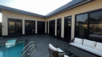 Finding Life House By Jumbo Holidayz,,2 star