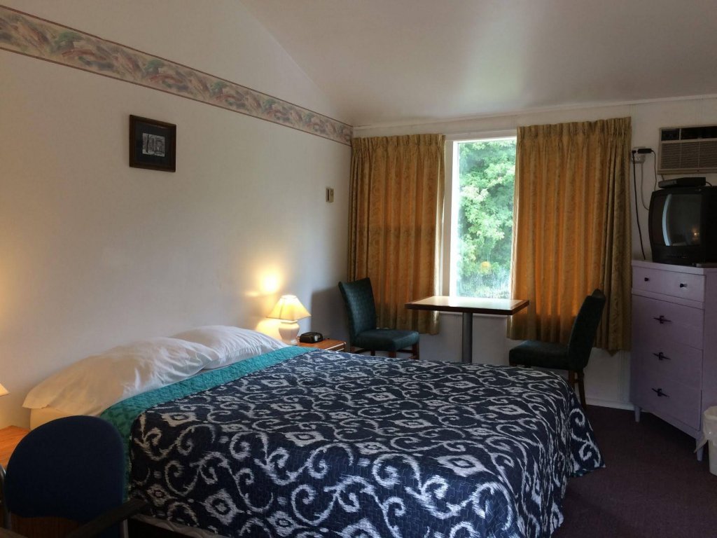 Apsley Inn And Restaurant,Buckhorn>>Apsley,3 star