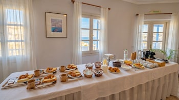 Lume D'oro Syros,,3 star
