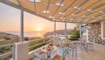 Lume D'oro Syros,,3 star