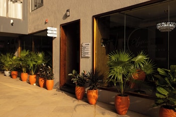 Elysium Suites & Apartments,,5 star