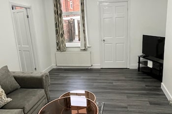 2 Bed Flat - Sleeps 3 - Parking - Wifi,,3 star