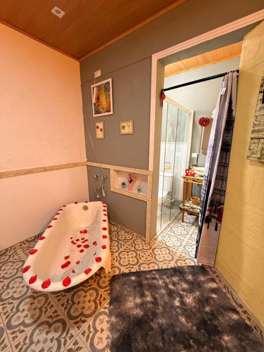 skyblue guesthouse by concavus