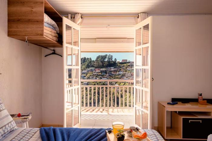 skyblue guesthouse by concavus