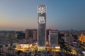 hualuxe zhongshan city center