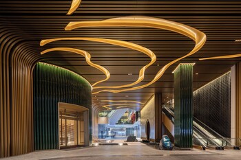hualuxe zhongshan city center