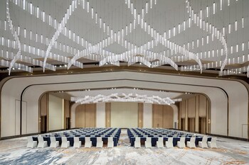 hualuxe zhongshan city center