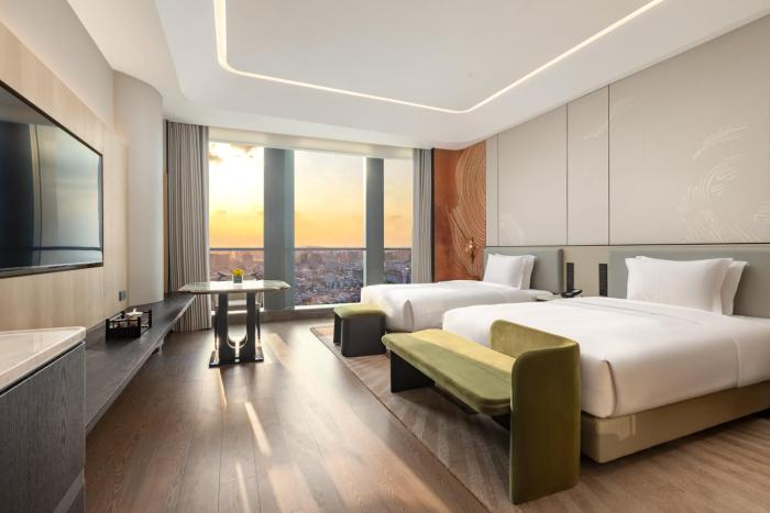 hualuxe zhongshan city center