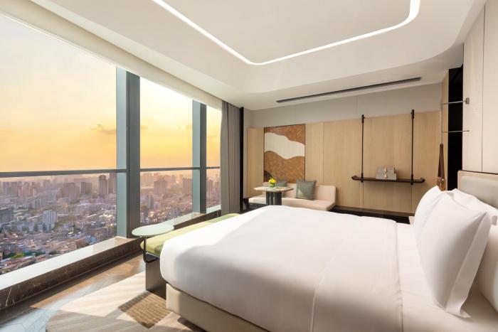 hualuxe zhongshan city center