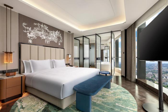 hualuxe zhongshan city center