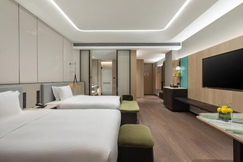 hualuxe zhongshan city center