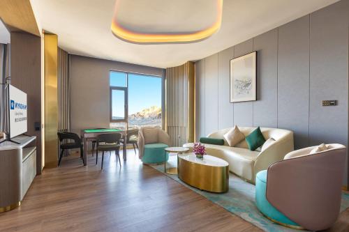 wyndham lijiang yulong