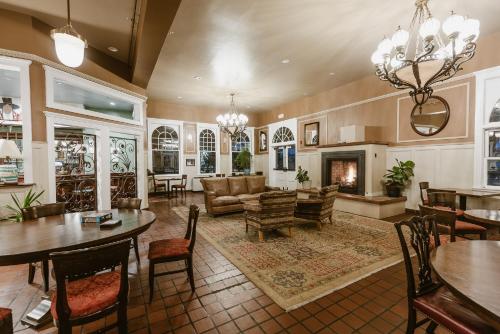 castaneda hotel