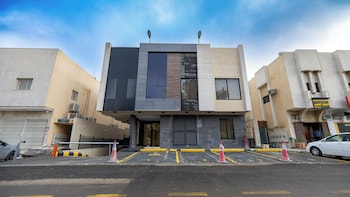 luxury two bedroom apartment al rawdha