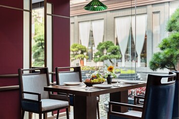 power stone hotel chengdu kuanzhai alley branch