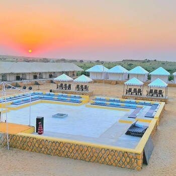 Royal Sand Desert Resort,,3 star
