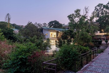 elivaas energise soul retreat