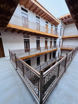 shakhina hotel