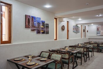 shakhina hotel