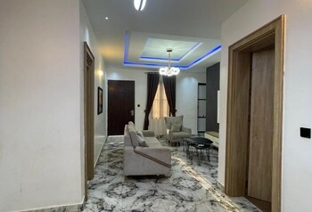 Deroche Apartment,,5 star