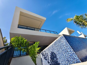 xanadu international resort