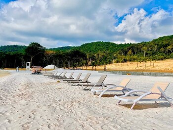xanadu international resort