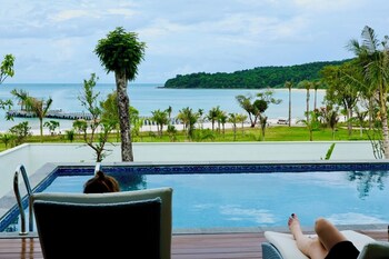 xanadu international resort