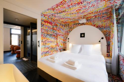 supper boutique suites