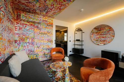 supper boutique suites