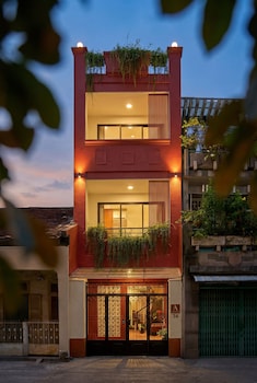 little an home