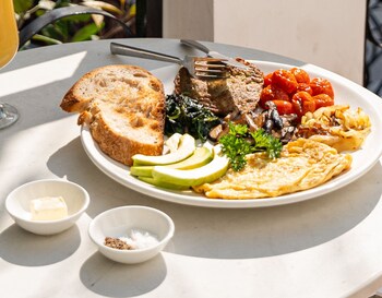 samaya boutique and cuisine