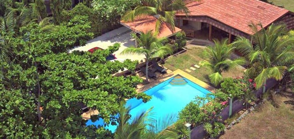 alona42 resort