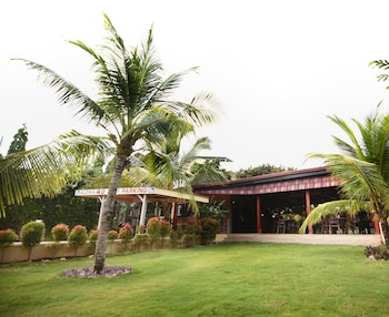 alona42 resort