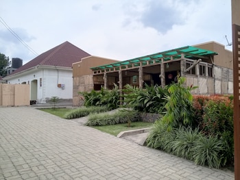 prestige suites kamwenge