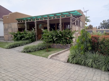 prestige suites kamwenge