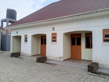 prestige suites kamwenge