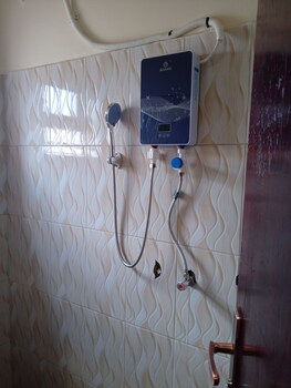 Prestige Suites Kamwenge,,3 star