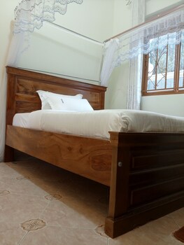 prestige suites kamwenge