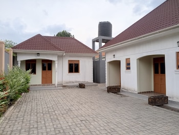 prestige suites kamwenge