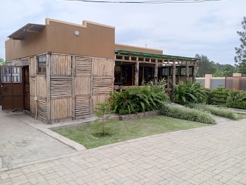 prestige suites kamwenge