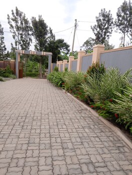 prestige suites kamwenge