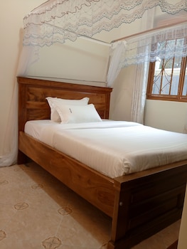 prestige suites kamwenge