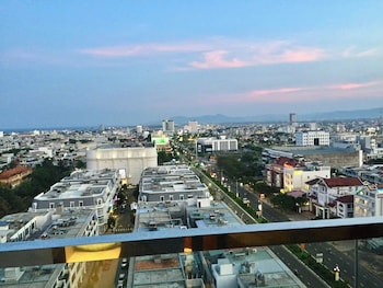 apec tuy hoa phu yen beach condotel