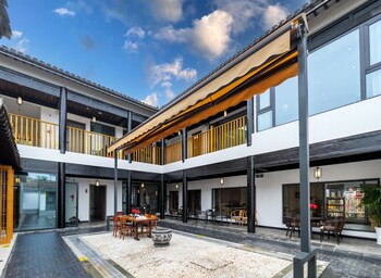 silk road fu tea town boutique homestay