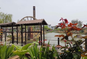silk road fu tea town boutique homestay