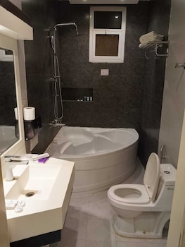alfursan servived appartment