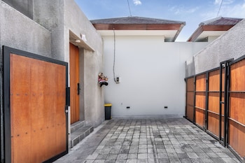 casa benita villa seminyak